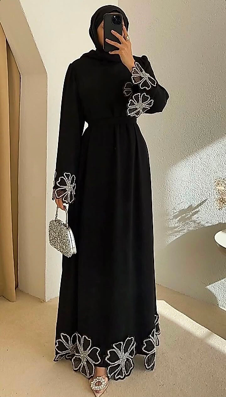 Siyah Çiçek Detaylı Abiye